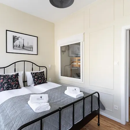 London - Cozy By Lion Apartament