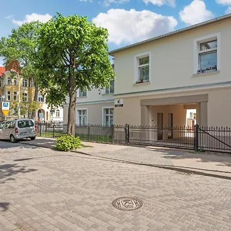 London - Cozy By Lion * Sopoty